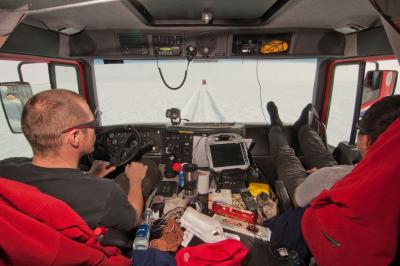 Quantarctica est également utile lors de la navigation dans l'Antarctique grâce aux possibilités de tracking GPS de QGIS.